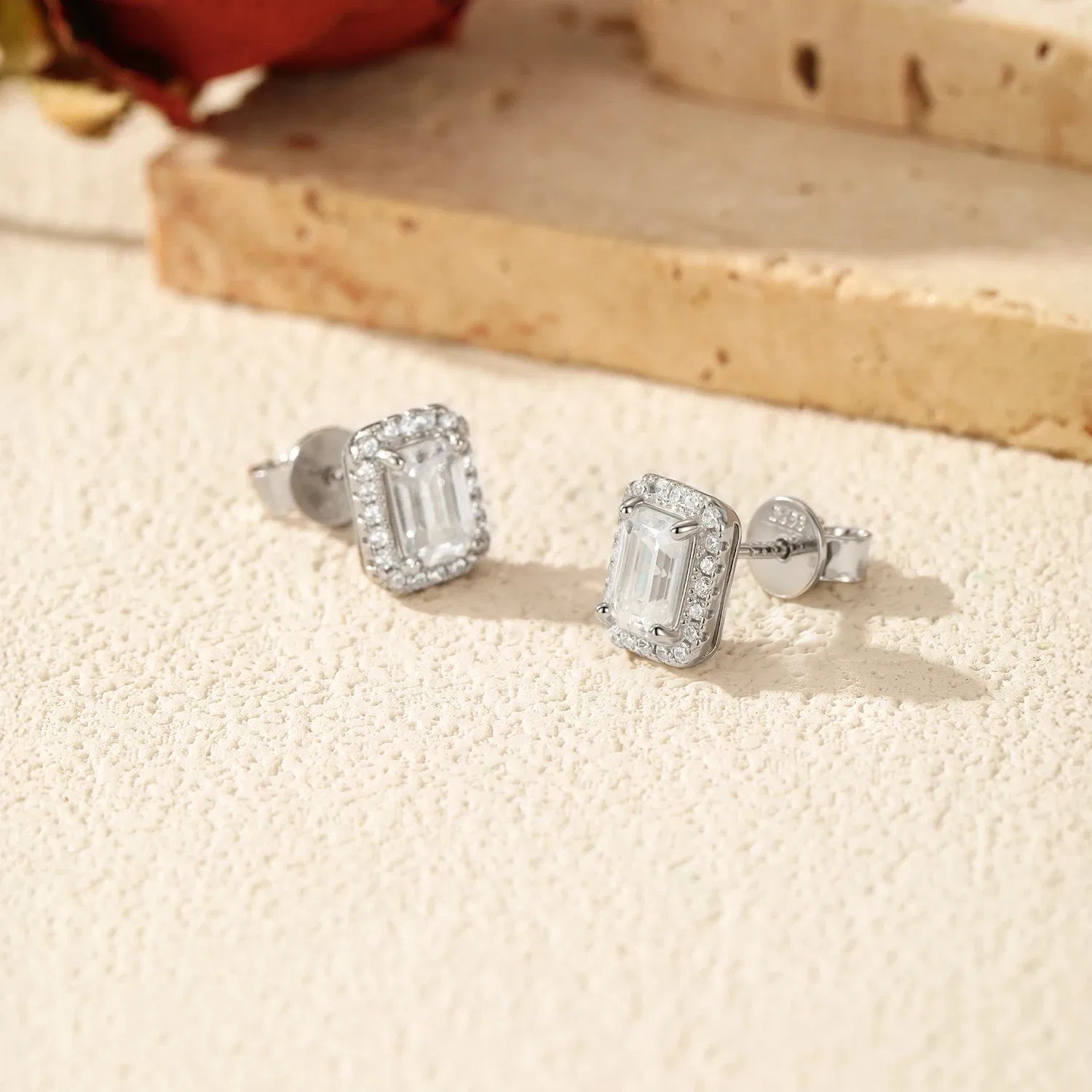 Emerald Halo Set view 9