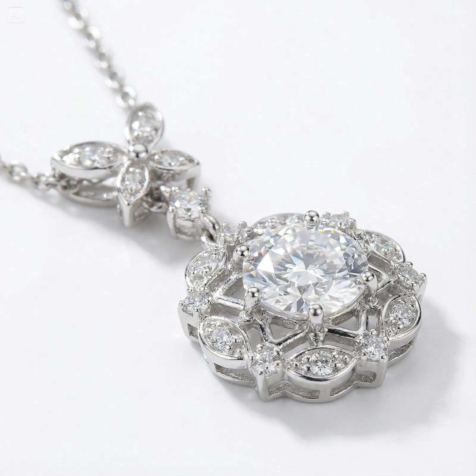 Floré Magen Pendant view 2