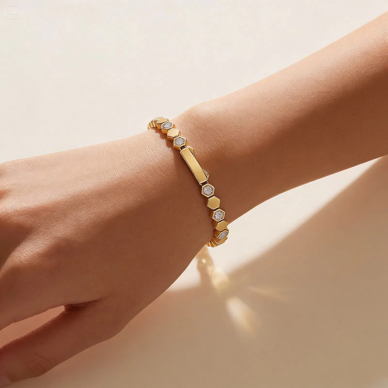 Maison Hexa Bracelet view 7