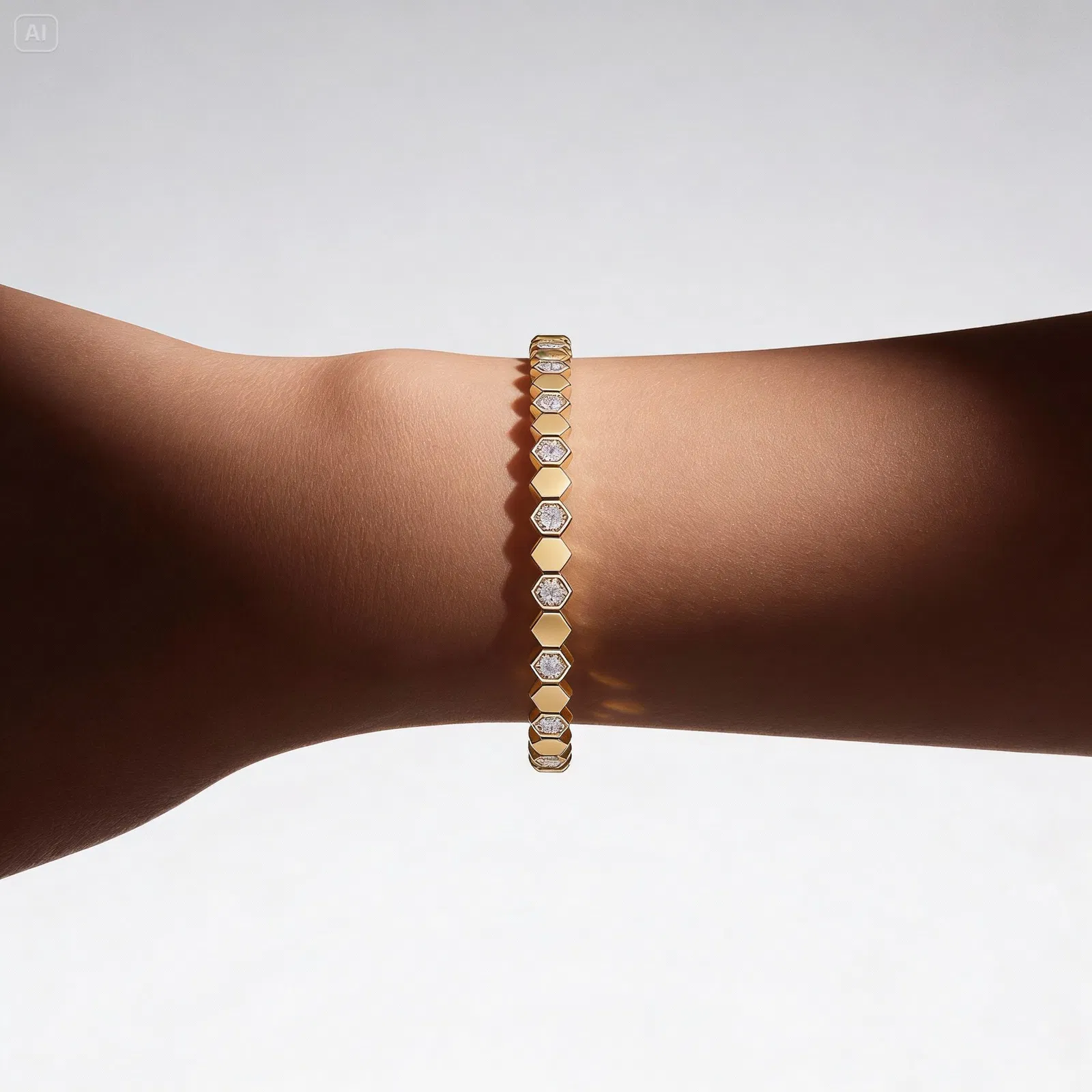 Maison Hexa Bracelet view 3