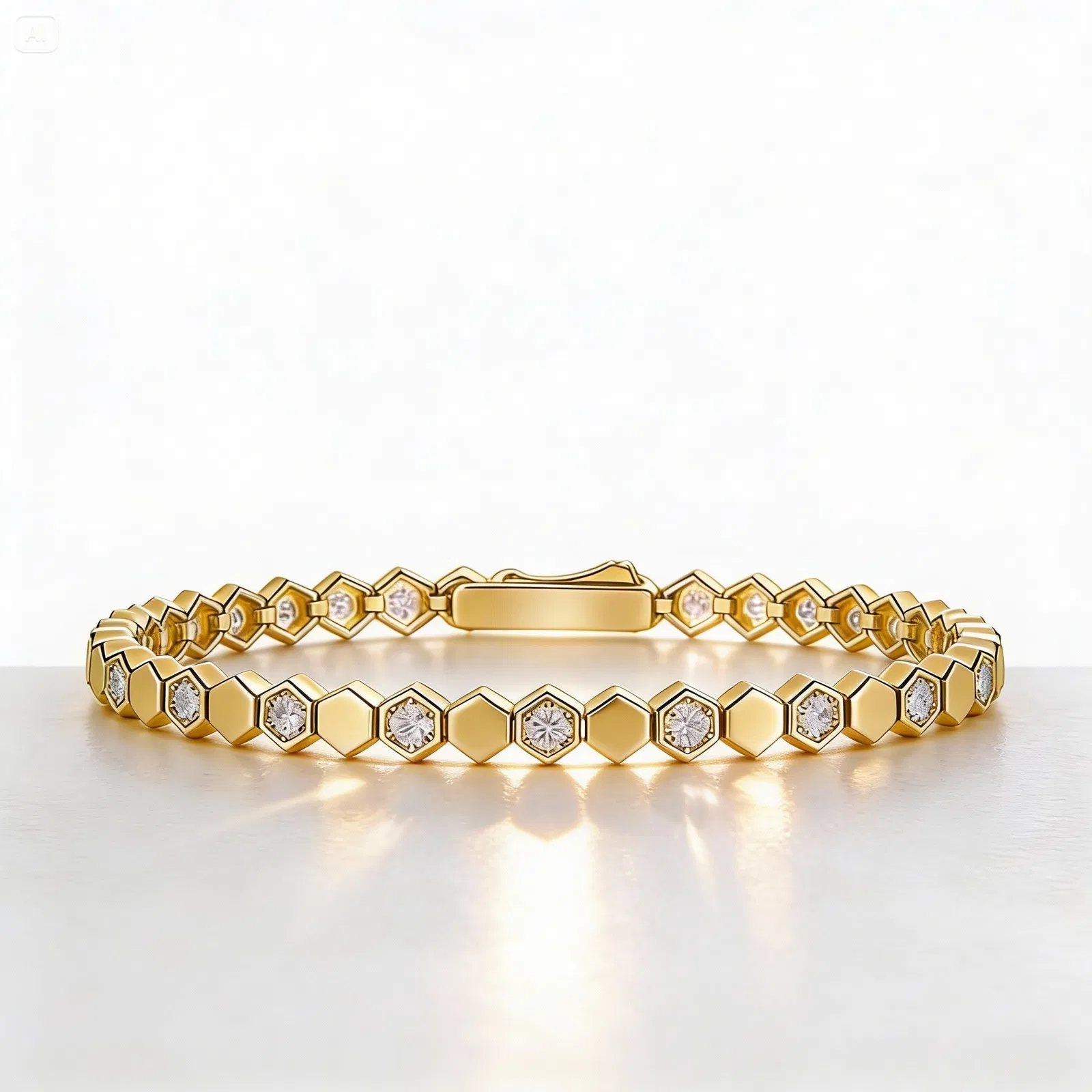 Maison Hexa Bracelet view 4